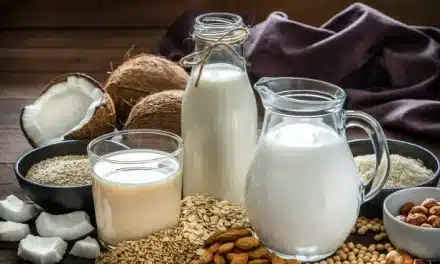 Milk Nutrition Facts & Health Benefits